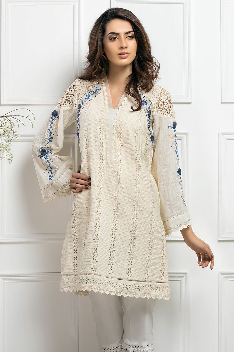 Picture of Blue on cream