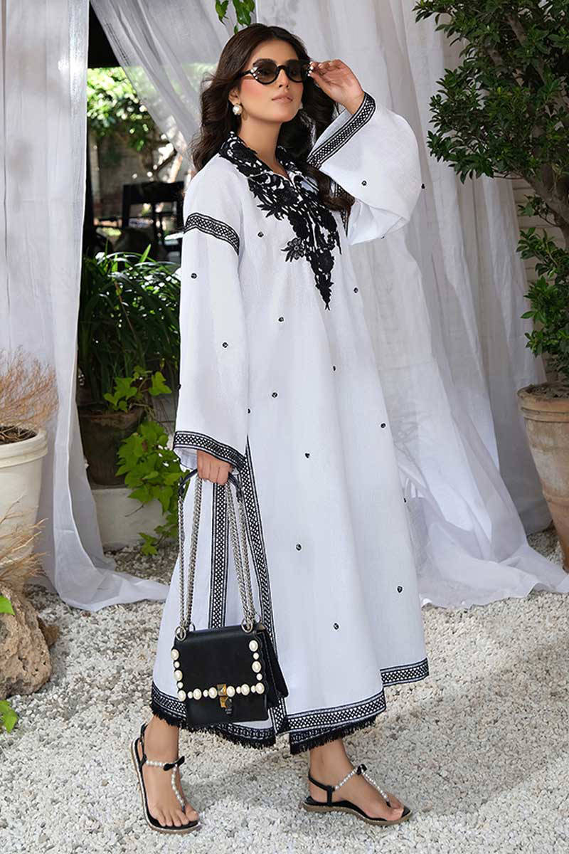 Picture of Black N White with pants