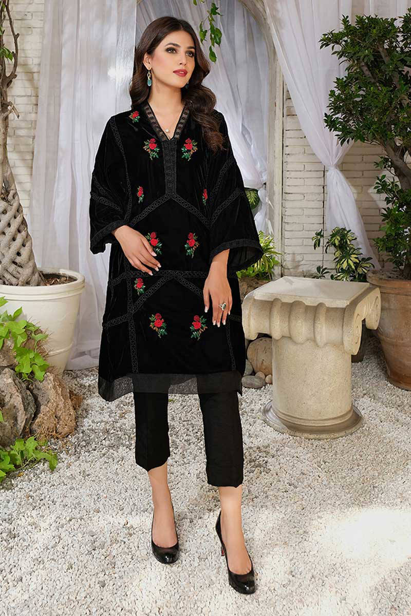 Picture of Red Roses On Velvet