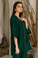 Picture of Emerald with Pants