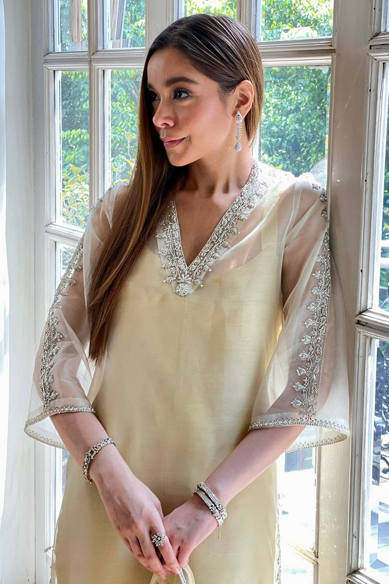 Picture of Lemon Sparkle with Pants