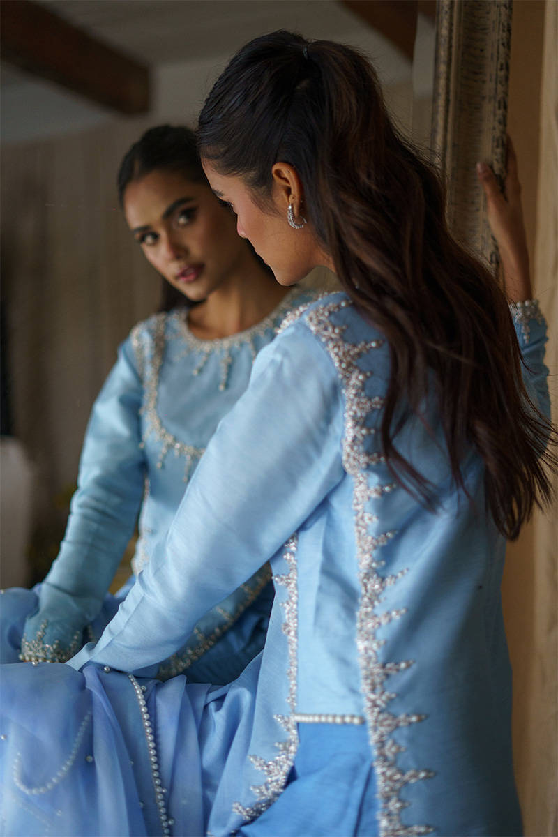 Picture of Ombre Pearls With Pants