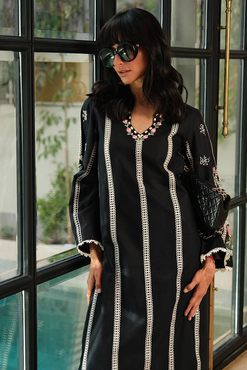 Picture of Black Rose Shirt with Pants