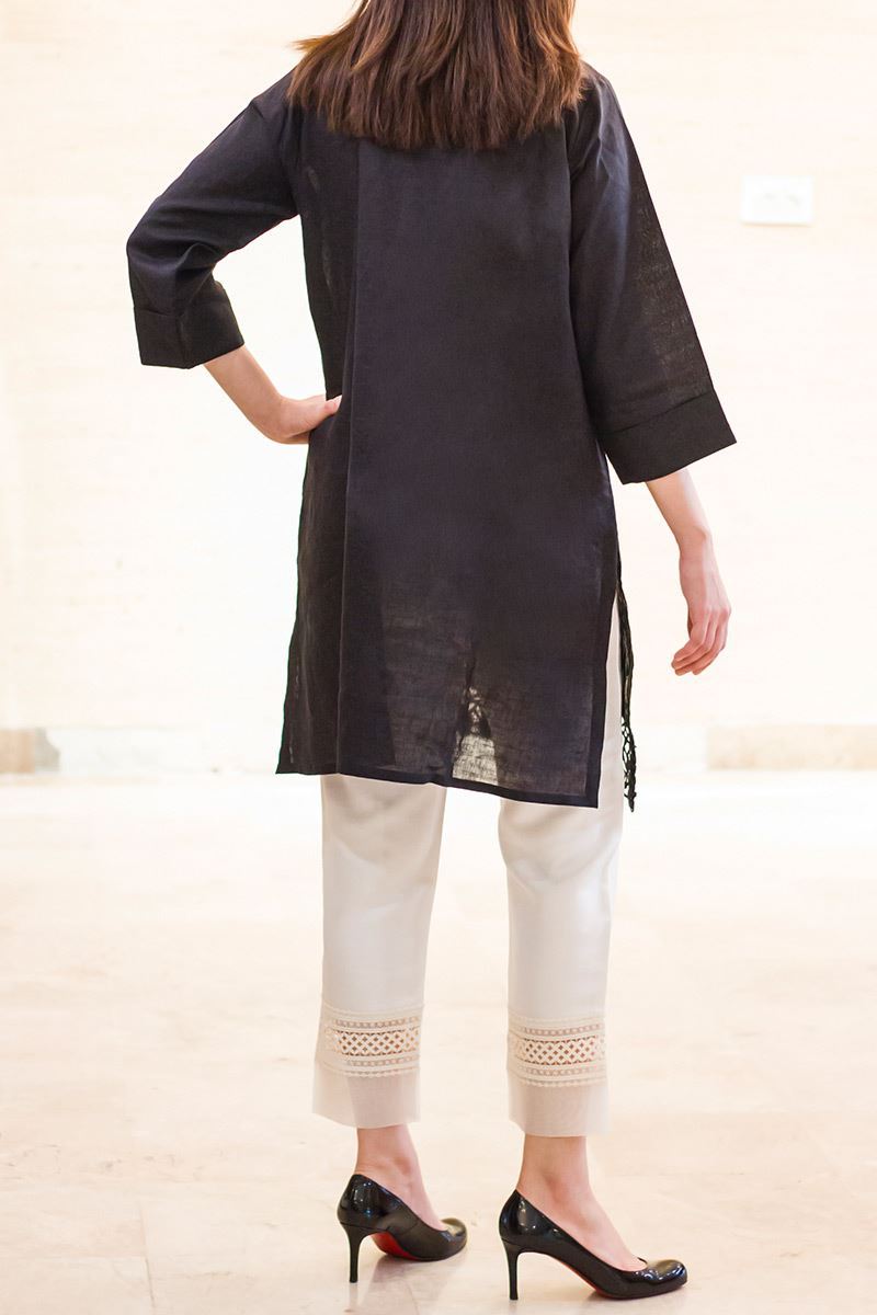 Picture of Daisy and bees