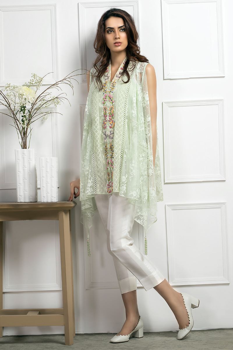 Picture of Floral bail on flair