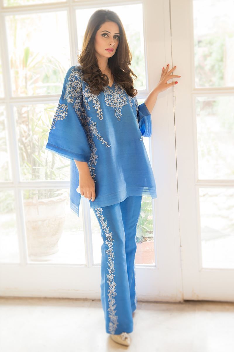 Picture of SILVER SCRAWL WITH PANTS