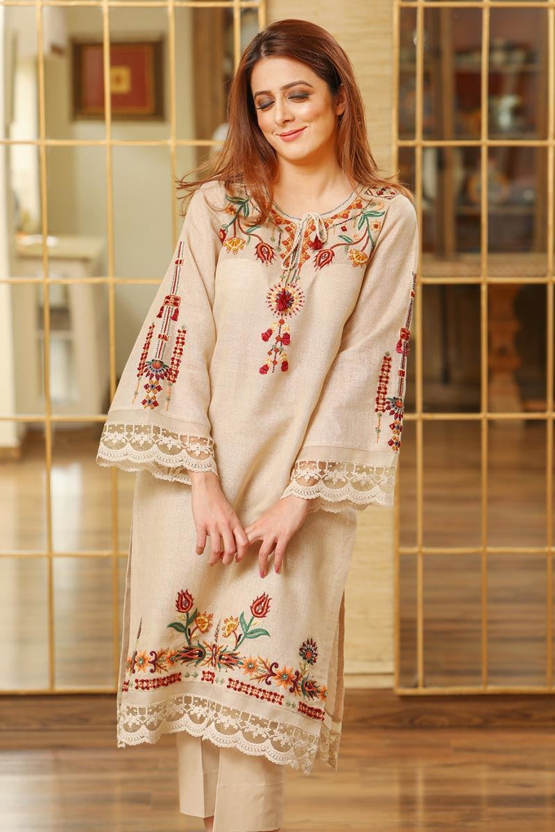 Picture of Floral aztec jute