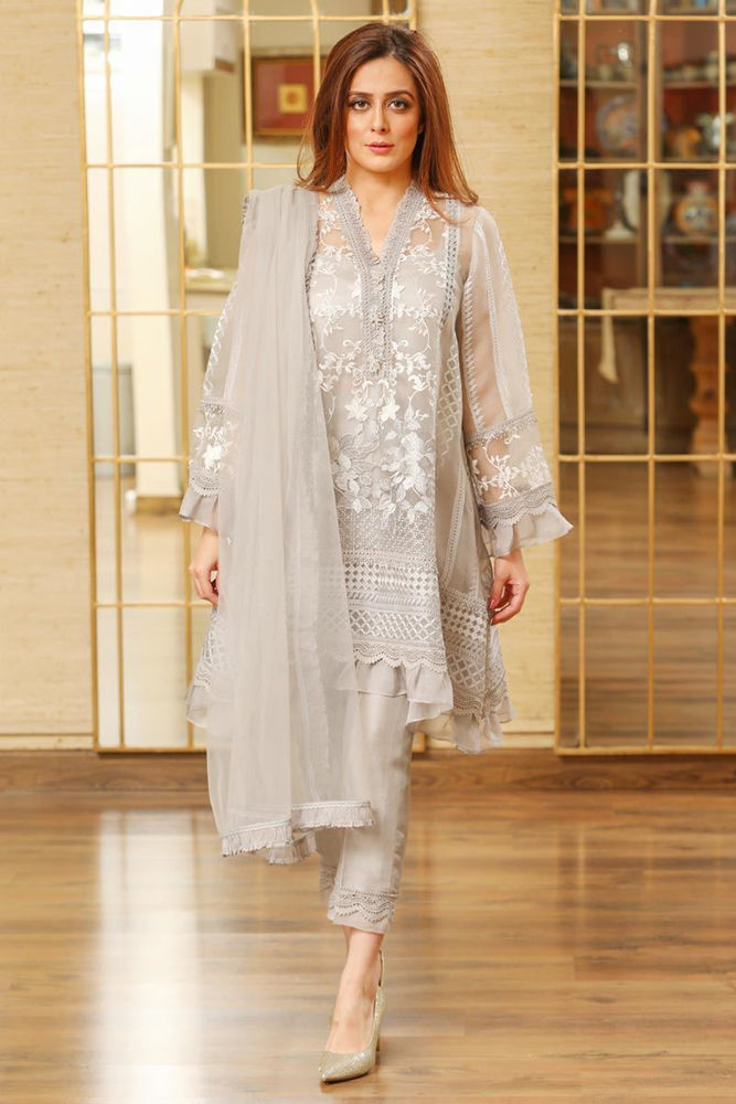 Picture of Shaded ruffles grey