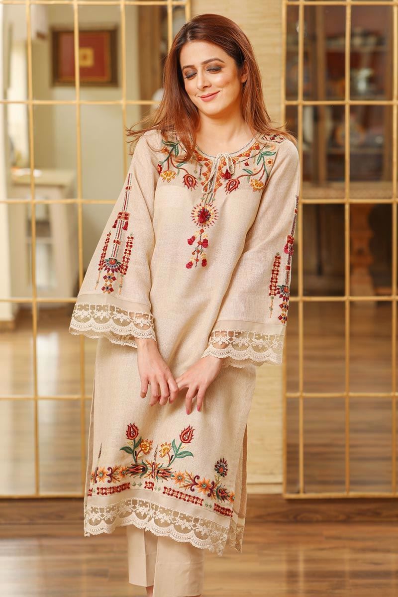 Picture of Floral aztec jute with slip