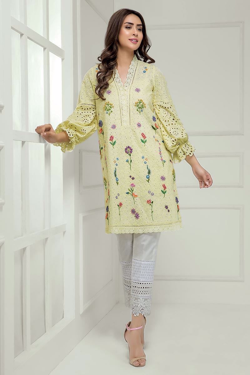 Picture of Scattered flowers