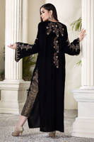 Picture of Antique bail on velvet with pants