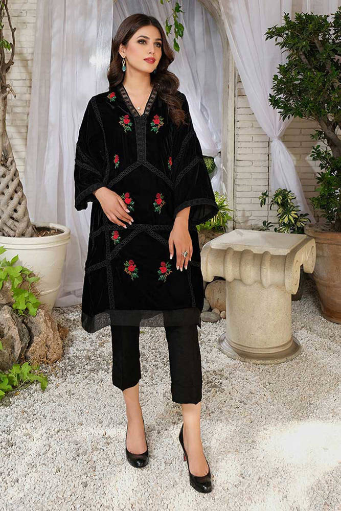 Picture of Red Roses On Velvet