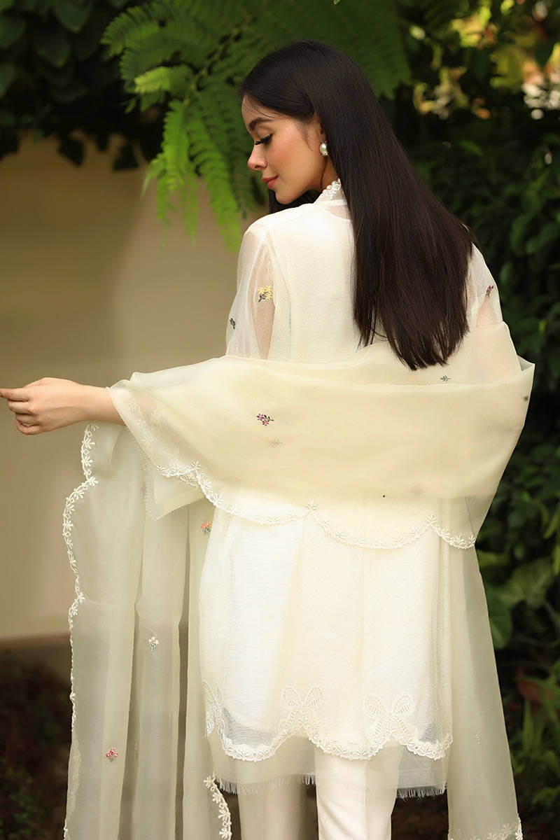 Picture of Multi Bow White with Slip