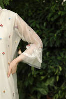 Picture of Multi Bow White with Slip