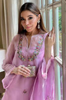 Picture of Blossoming Lylic with Pants