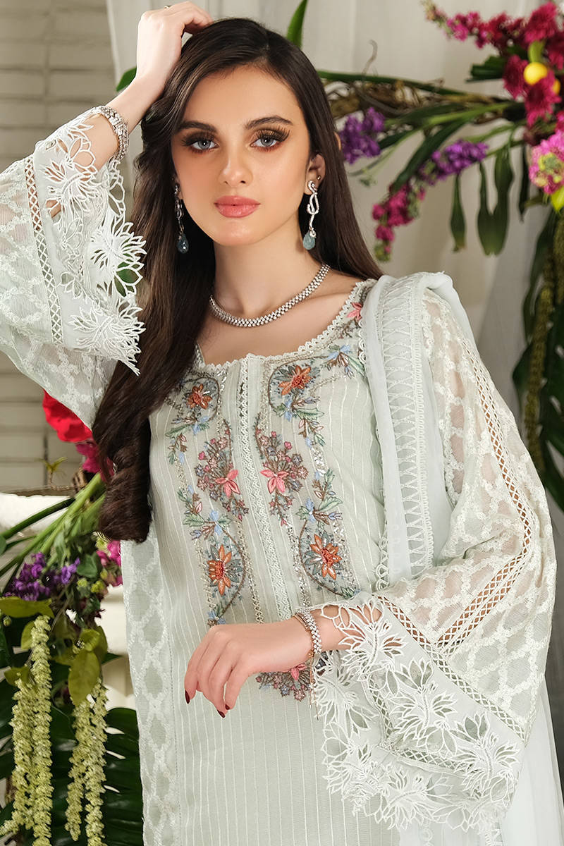 Picture of Kashmiri Kali Kamdani with pants