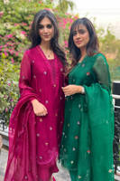 Picture of Multi Bow Long Magenta