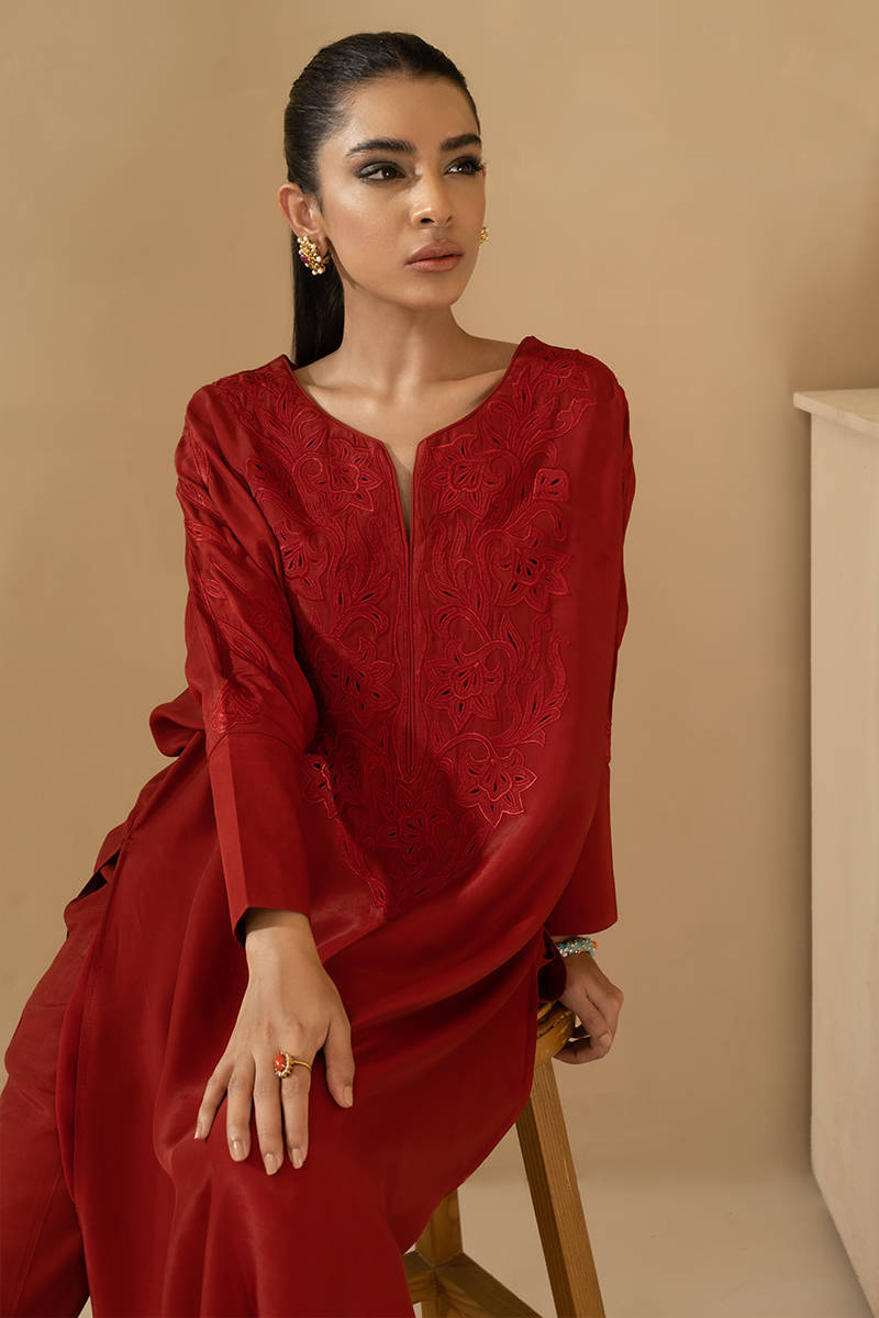 Picture of Rust silk with pants