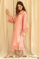 Picture of Tea Rose with pants