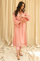 Picture of Tea Rose with pants