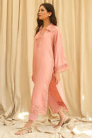 Picture of Tea Rose with pants