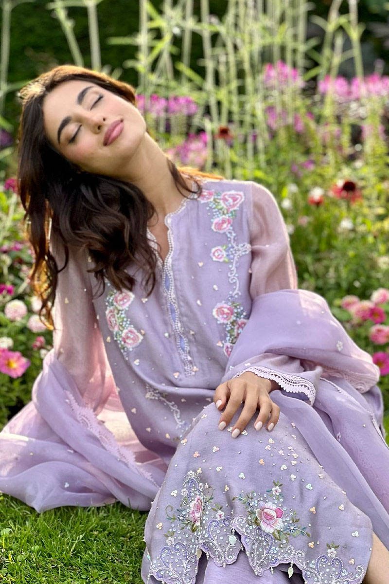 Picture of Vintage Sparkle in Lilac with Pants and Dupatta