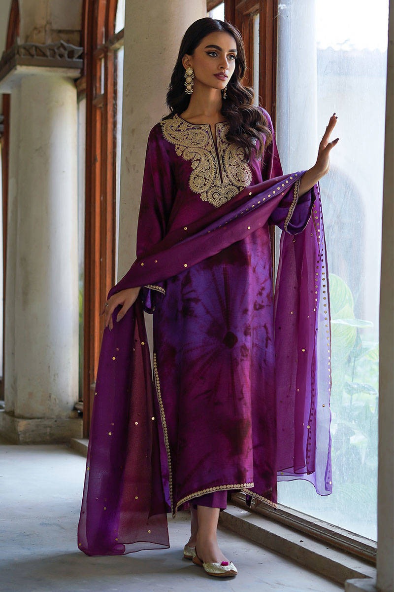 Picture of Gold Forest Burgundy with Pants