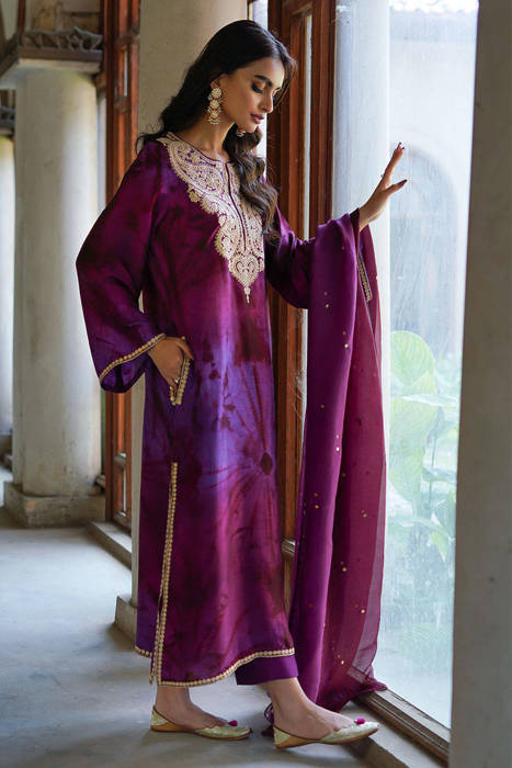 Gold Forest Burgundy with Pants