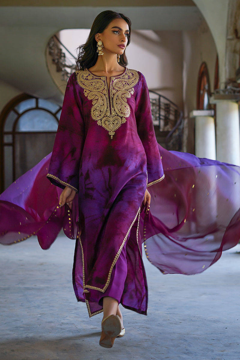 Picture of Gold Forest Burgundy with Pants