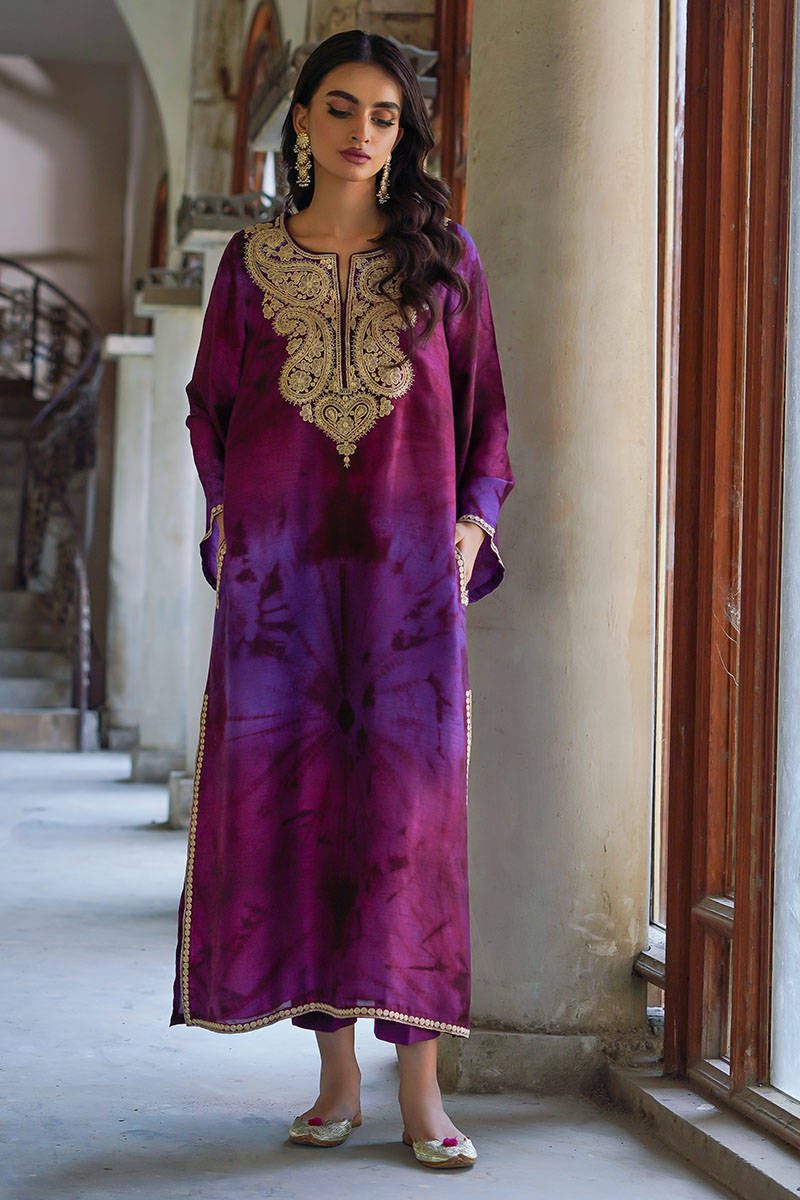 Picture of Gold Forest Burgundy with Pants