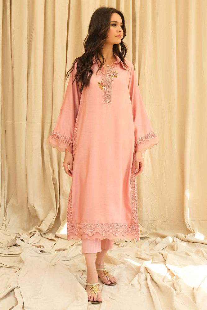 Tea Rose with pants | Farida Hasan