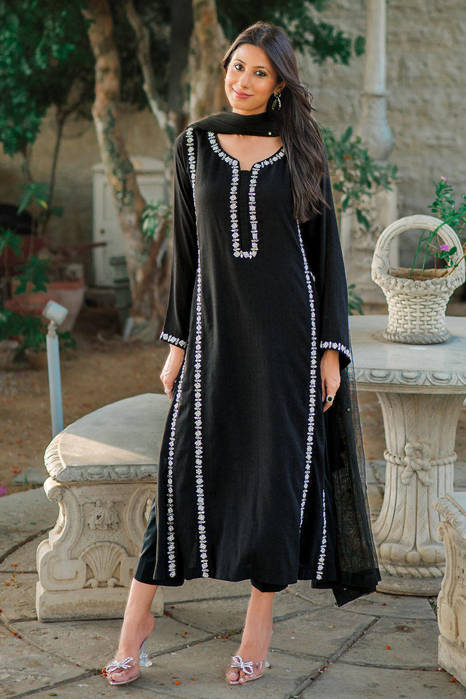 Picture of Black Mirrored Tribal