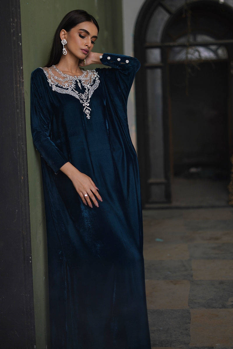 Picture of Diamontee Velvet Kaftan