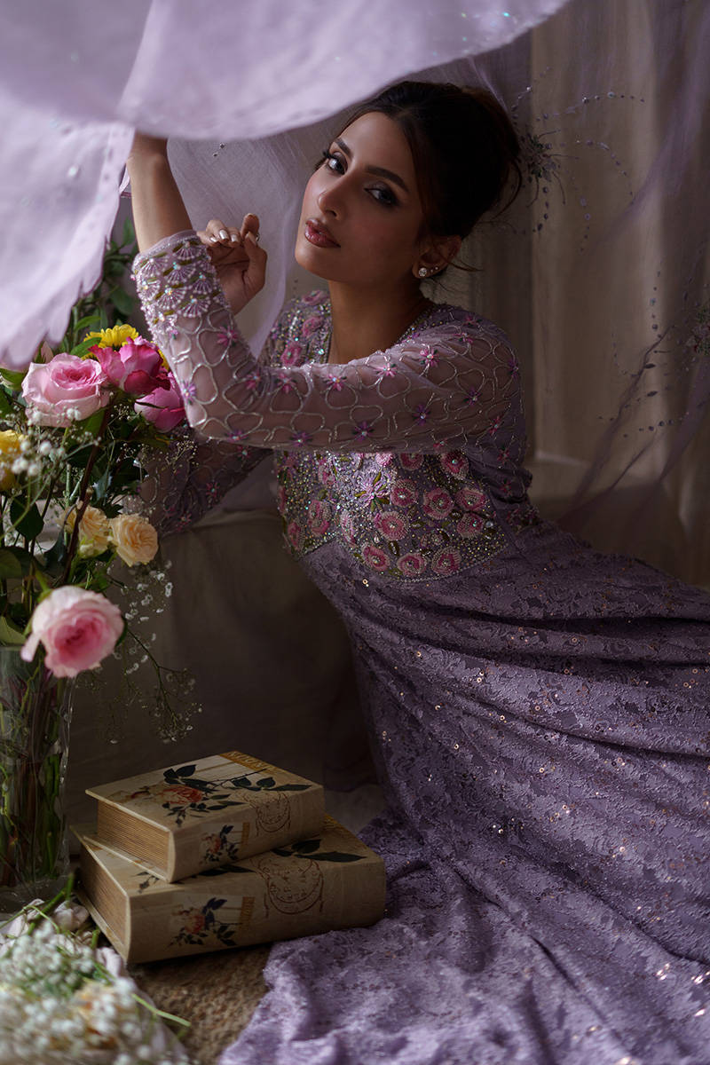 Picture of Lilac Lace Pishwas With Dupatta