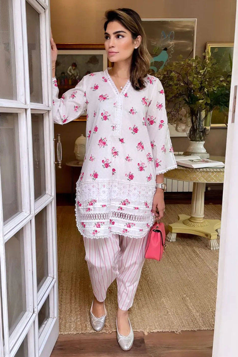 Picture of White Rose (Basic) With Shalwar