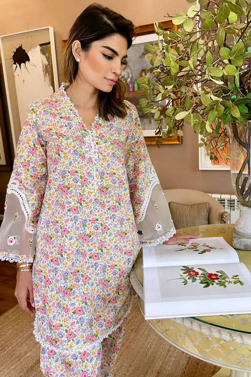 Picture of Dainty Floral (Basic) With Shalwar