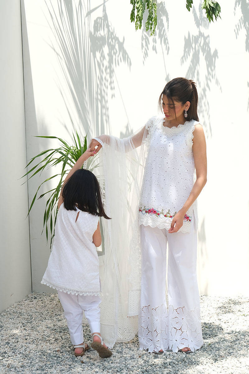 Picture of Mina Rose Kid