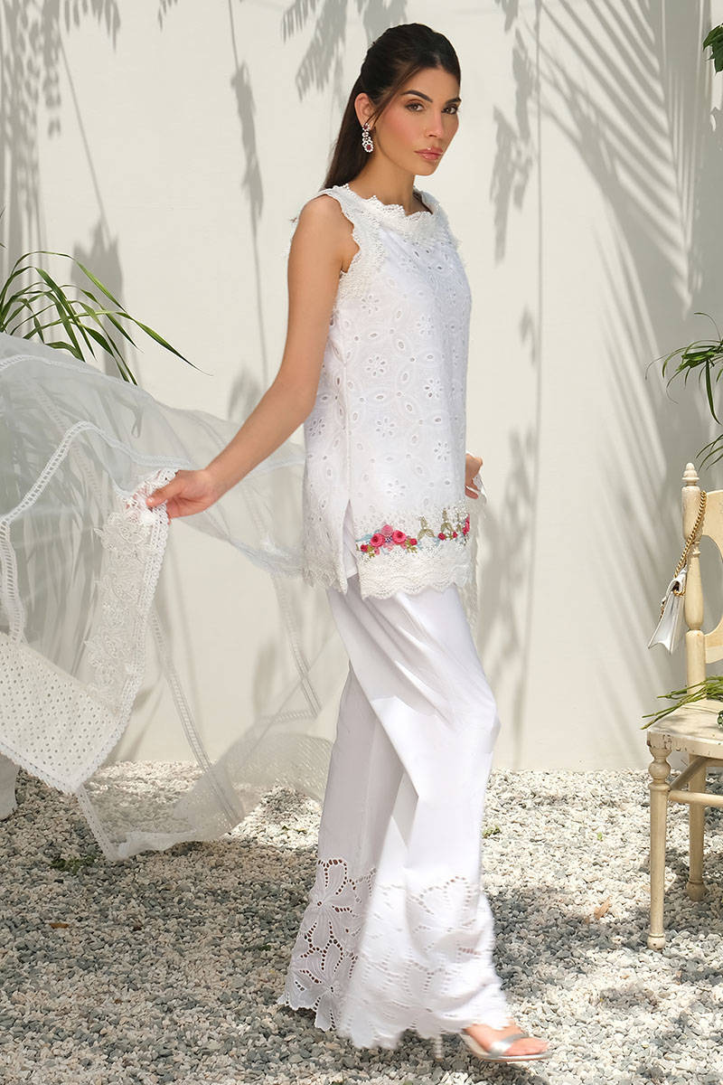 Picture of Mina Rose With Pants