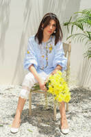 Picture of Honey Bee Blue