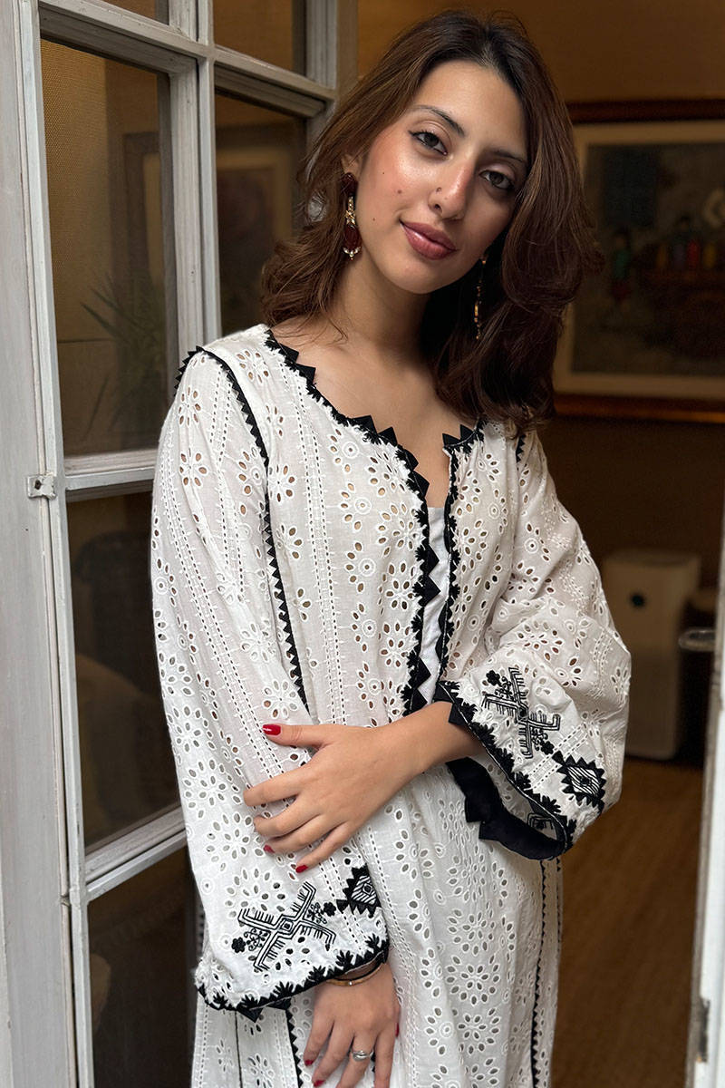 Picture of White Chikan Tribal Spring