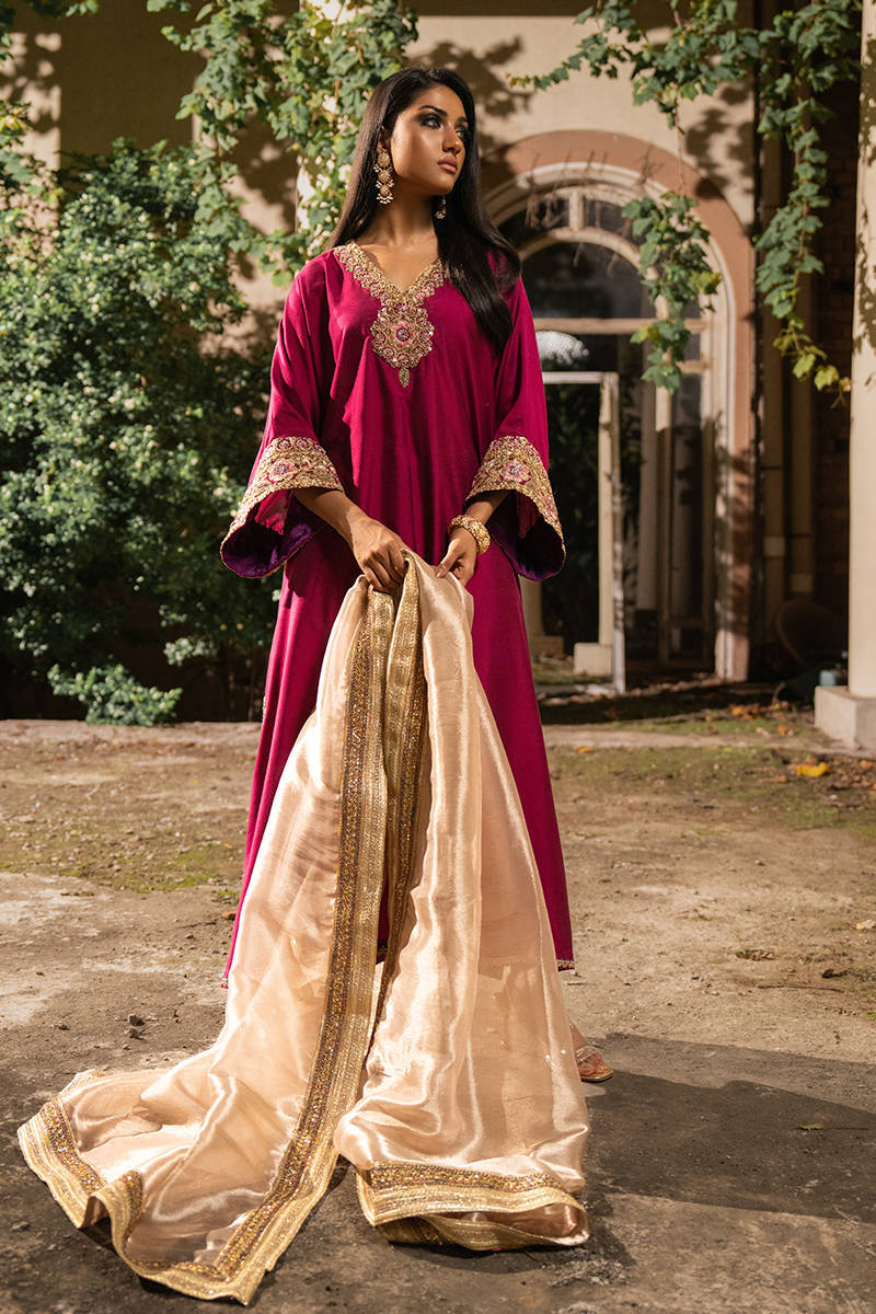 Picture of Karmazi With Pants