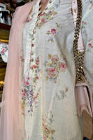 Picture of Sequenced Peach Petal Set