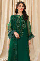 Picture of Zareen with pants