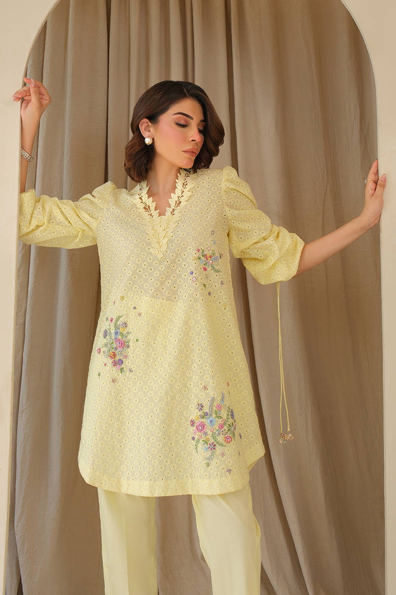 Picture of Lemon June with Pants