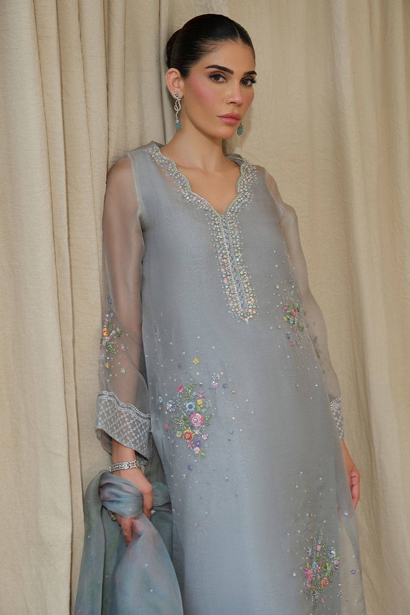 Picture of Twilight sparkle with pants