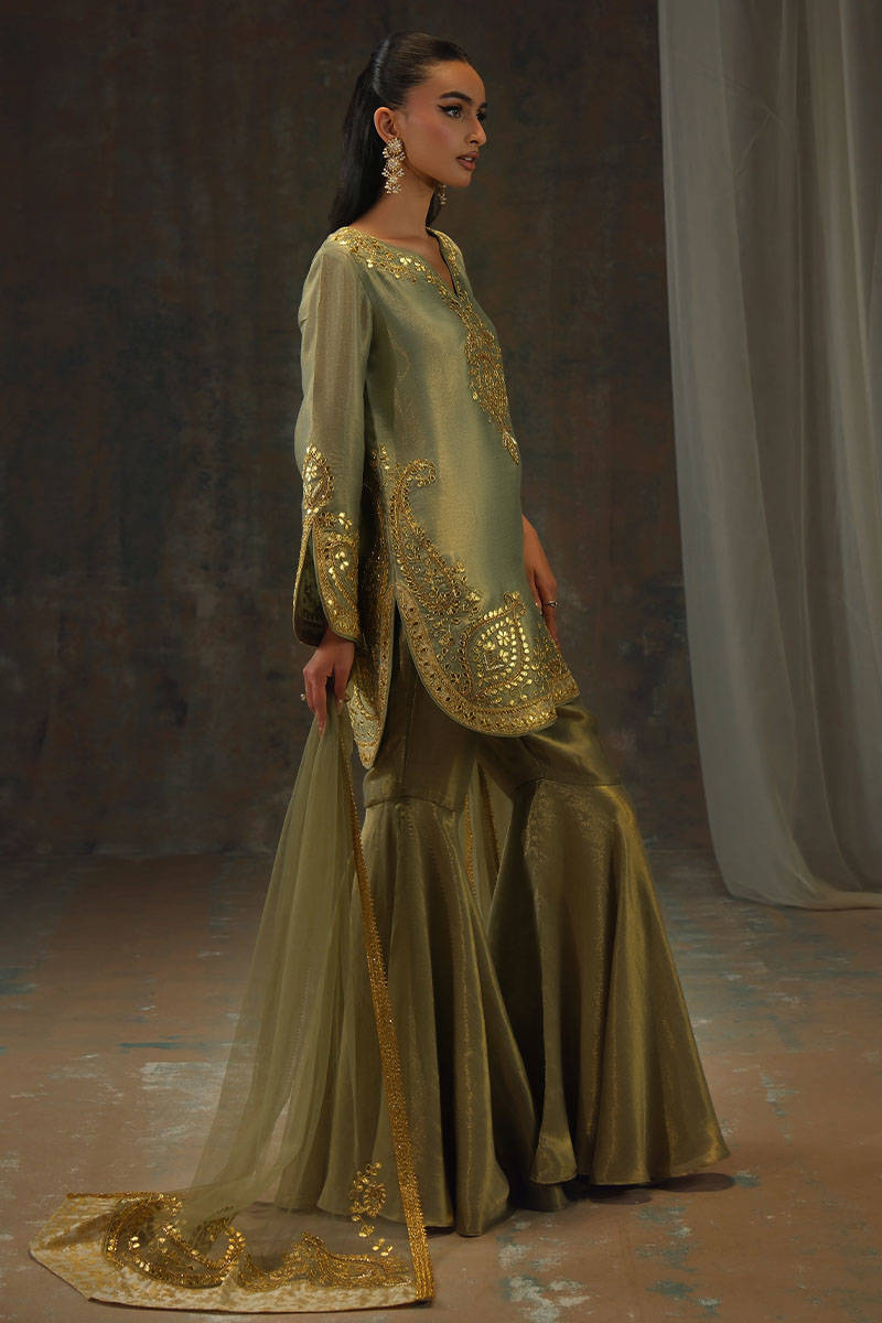 Picture of Gold Twlight Set