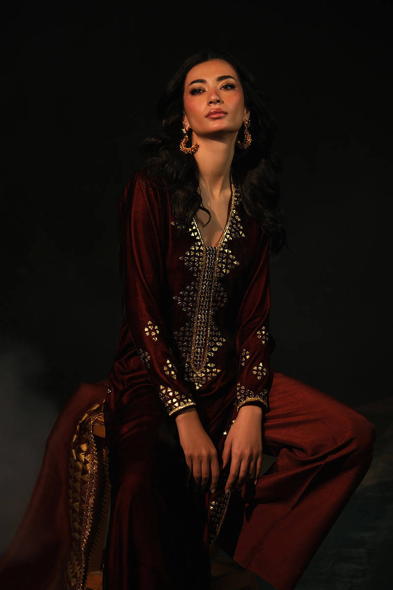 Picture of Ember Shirt And Pants