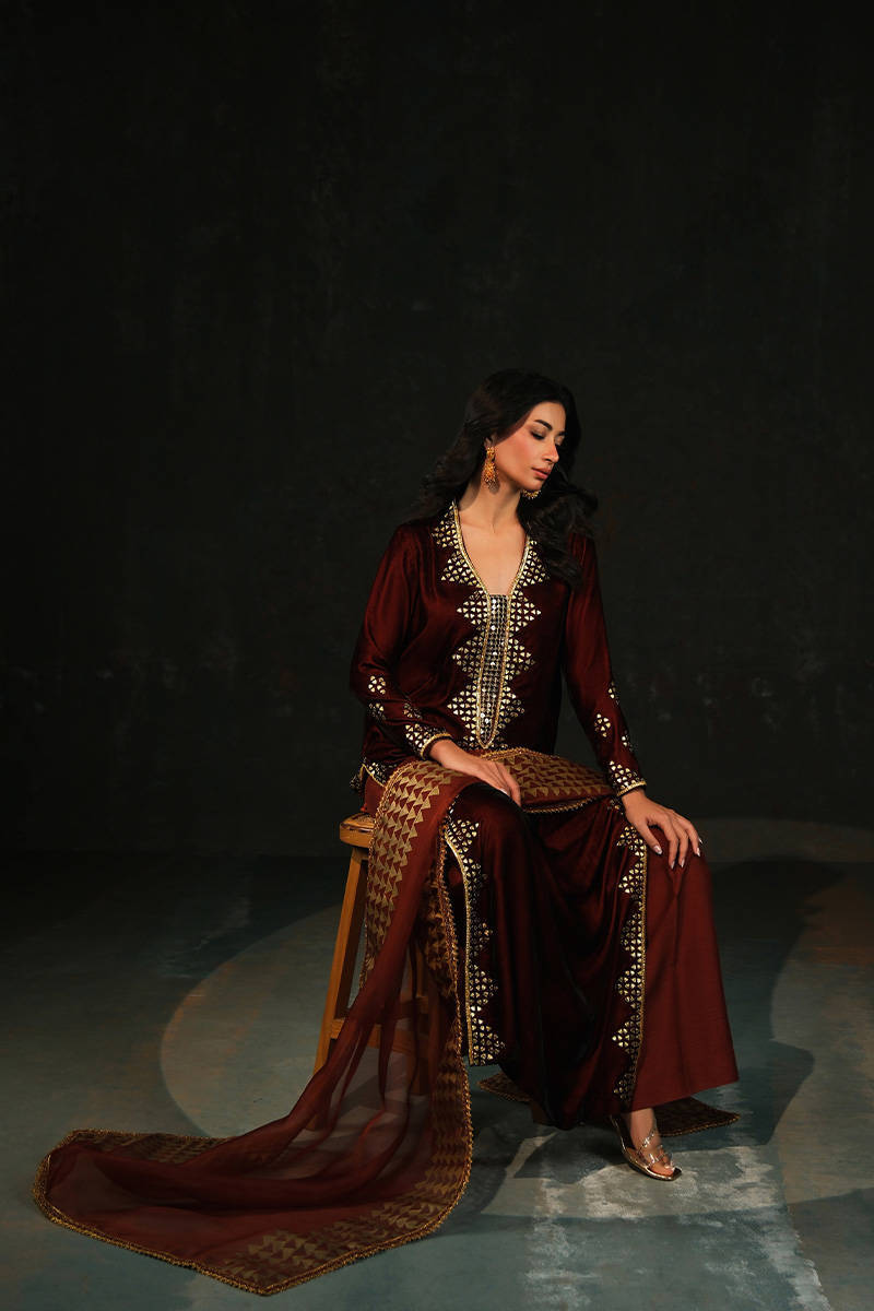 Picture of Ember Shirt And Pants