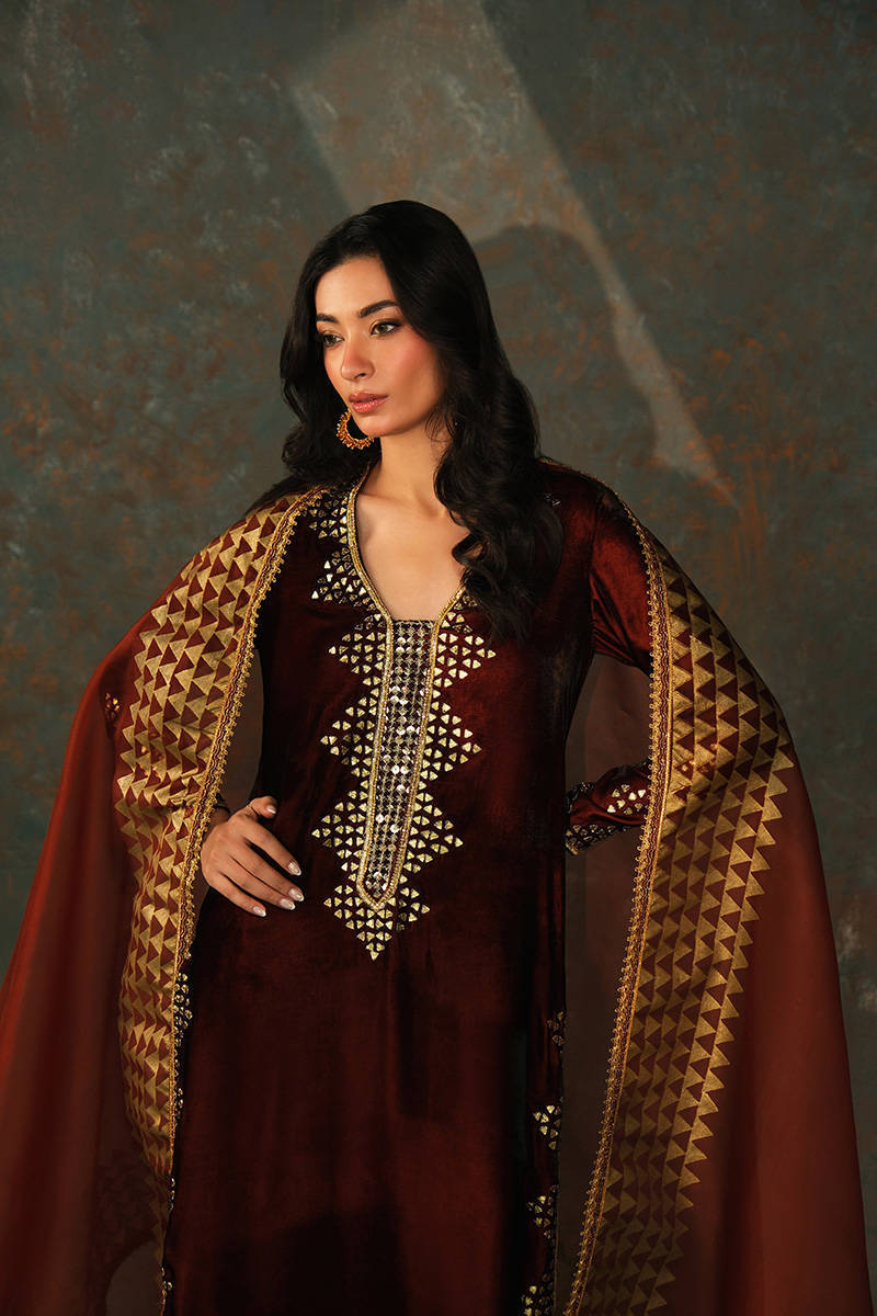 Picture of Ember Shirt And Pants