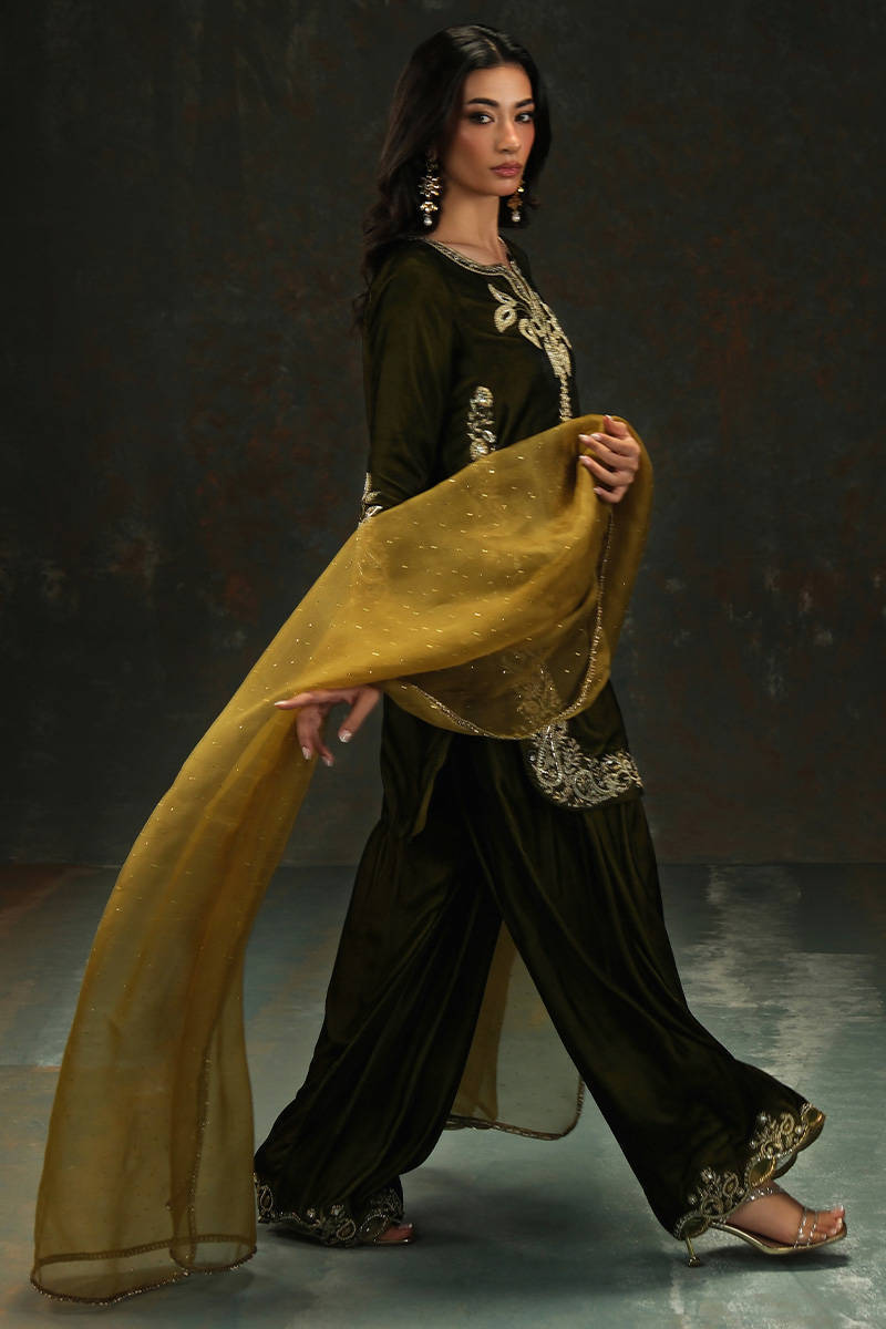 Picture of Zeenat Shirt, Pants And Dupatta